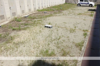 ヴィラナリー三原５号棟[2K/35m2]の駐車場3