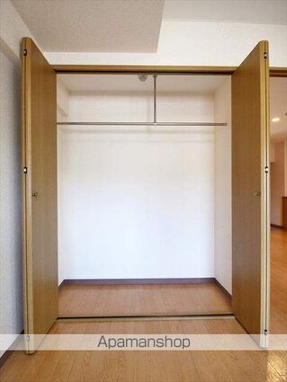 グランアルブル山越Ⅲ[2LDK/45.36m2]の収納