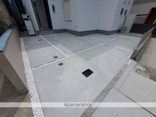 南海本線 石津川駅 徒歩13分 2階建 築1年の外観写真