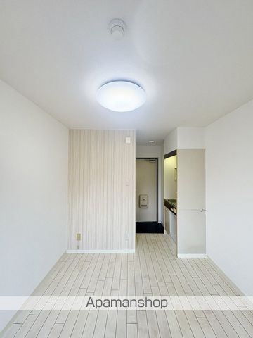 フォースアベニューの内装写真