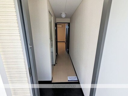 レオネクストミルキーウェイ[1K/31.51m2]の玄関