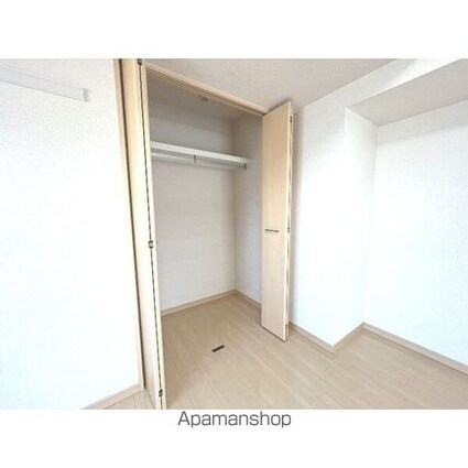 サミット栗田中央[2LDK/69.43m2]の収納