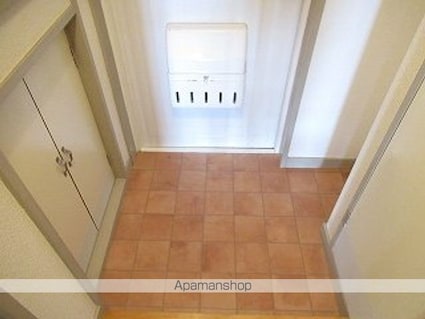 シタラレジデンス[1R/27.9m2]の玄関