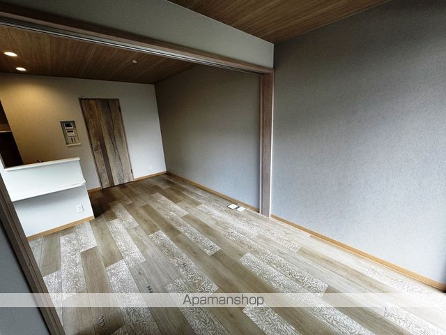 CHOU CHOU MAKINOSAKAの内装写真