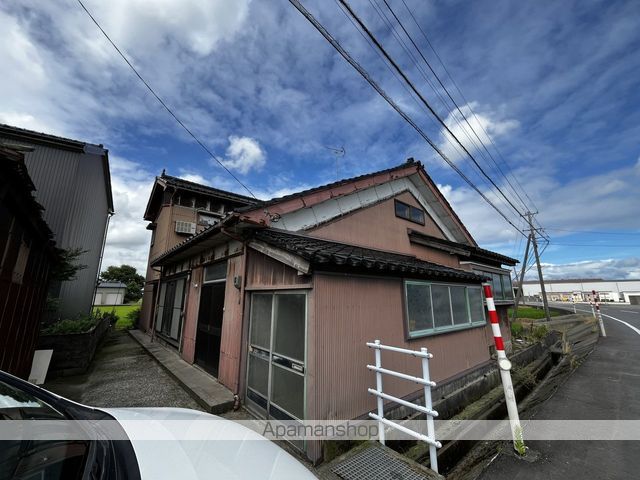 射水市津幡江35戸建の外観写真