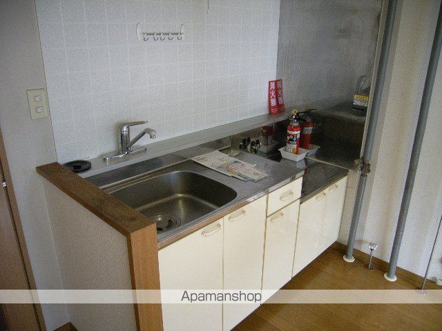 フラワーコーポIIの内装写真