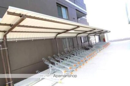 Ｓｈａｌｌｏｗ　Ｇａｒｄｅｎ　Ａ棟[2LDK/64.5m2]の外観4