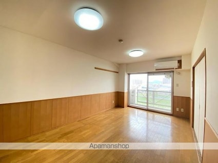 ドルフィン伏石[3LDK/70.68m2]のリビング・居間