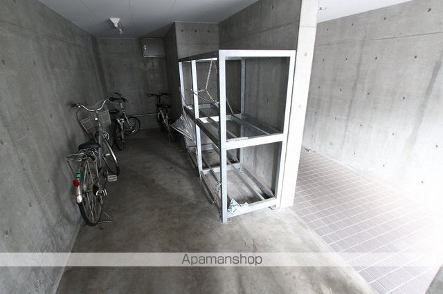 アイアール豊平公園の玄関写真