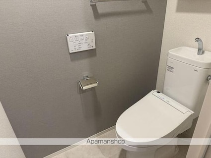 ＤーＲＯＯＭ小田原２丁目Ｂ[1LDK/41.7m2]のトイレ