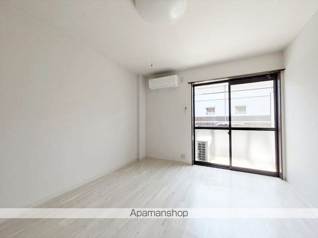 フォブール三冠 A棟の内装写真