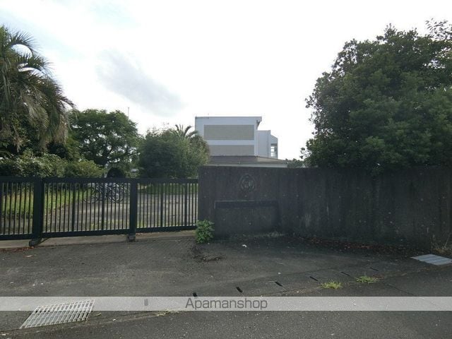 Salem Cの周辺写真