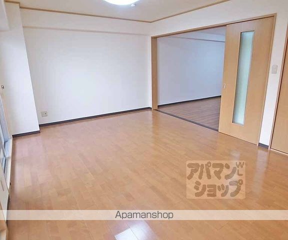 シャンドール東野の内装写真