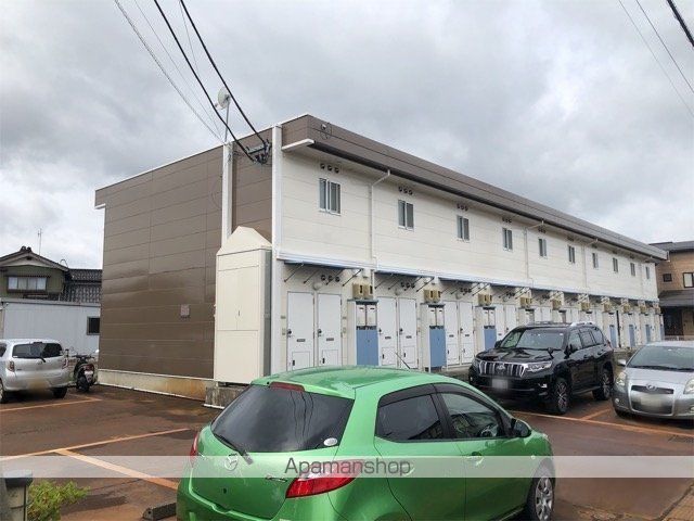 レオパレスヌーベルバーグの外観写真