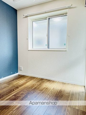 シャーメゾン帯小入口の内装写真
