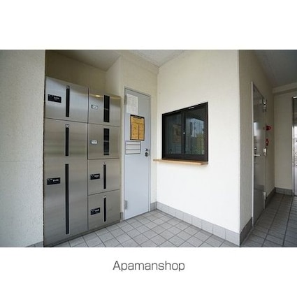 ラ・フロレスタ壱番館[1R/18.2m2]のエントランス1