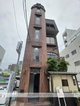 デミハウス[1R/29m2]の外観1