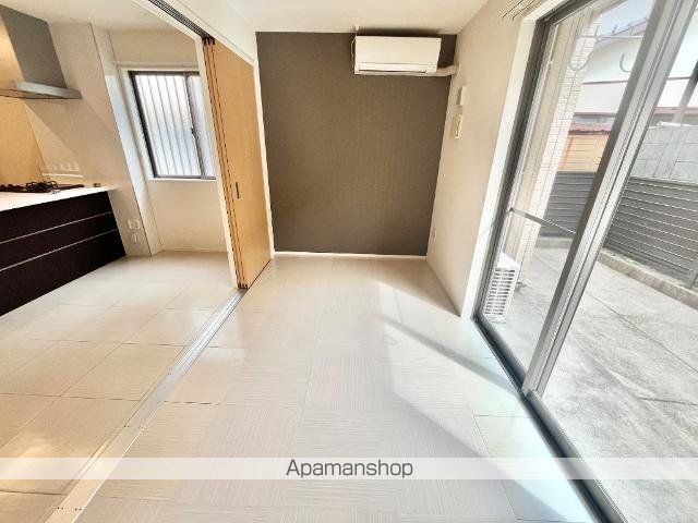 メイプル高洲の内装写真