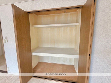 エトワール[1LDK/41m2]の収納