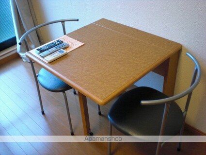 レオパレスＰａｓｓｏ[1K/28.15m2]のリビング・居間2