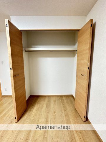 グランジュテ生麦の内装写真