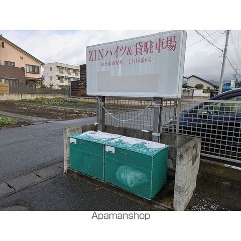 ZINハイツの外観写真