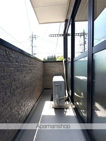 ロイヤルヒルズ中山の内装写真