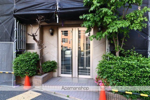 ステージファースト武蔵小山の玄関写真