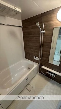 アルファレジデンシア南千住[2SLDK/64.49m2]のバス