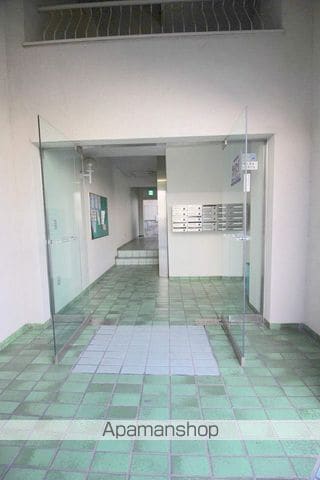 ハイツ鍛治の玄関写真