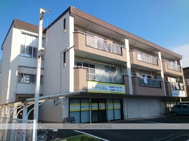 第1タツミマンションの外観写真