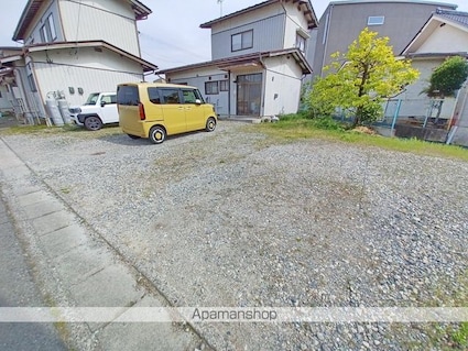 高野様連棟[3K/44m2]の駐車場