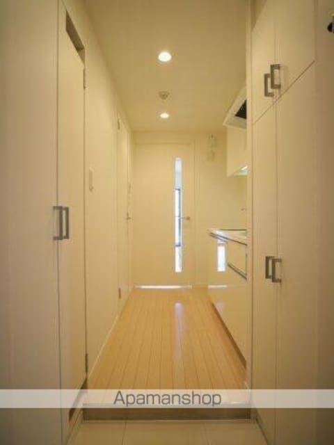 東京都世田谷区玉川台１丁目[1K/25.06m2]の玄関