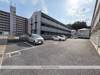 レオパレスシンシアⅡ[1K/20.81m2]のエントランス3