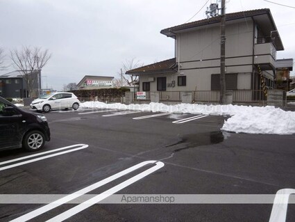 セントリーパーク[2LDK/61.5m2]の駐車場1