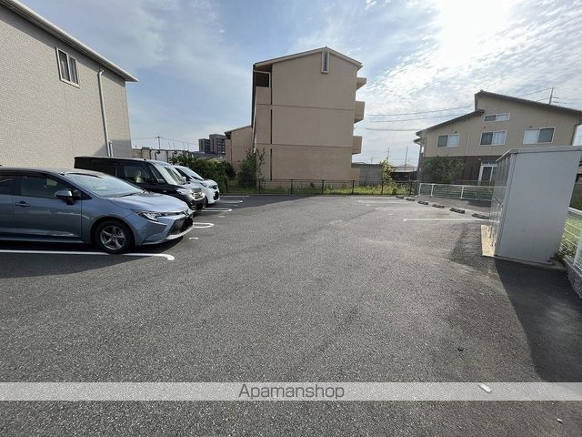 グリーンポート イーの玄関写真