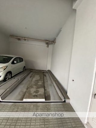 リバーサイド大須賀[3LDK/70.69m2]の駐車場