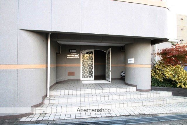 サンキライフ白遙の玄関写真