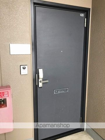 キャトルセゾンF・Gの玄関写真