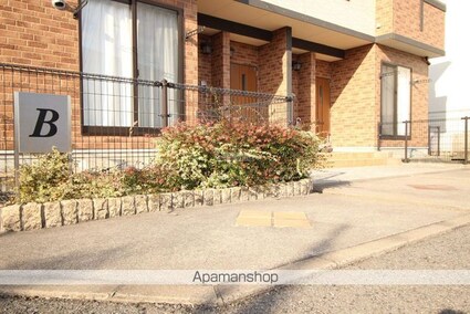 プラシードＢ[2DK/40.45m2]のエントランス