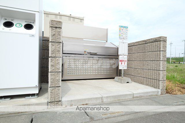DーROOMあずま町 Aの玄関写真
