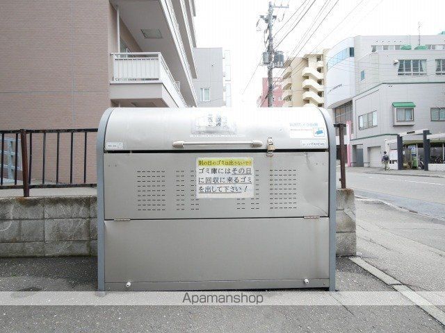 ドミ17公園通りの玄関写真