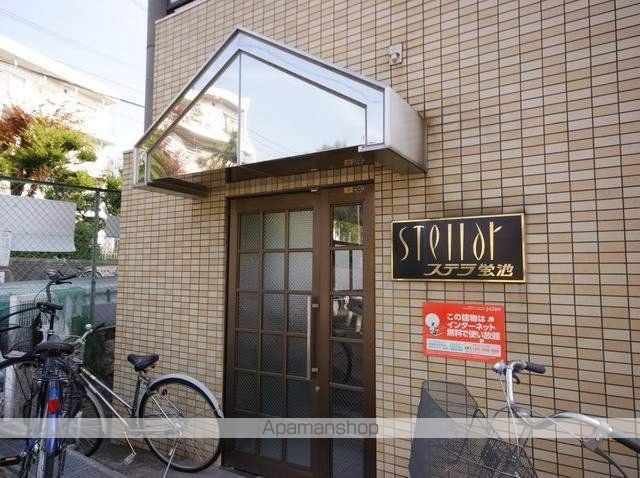 ステラ蛍池の玄関写真