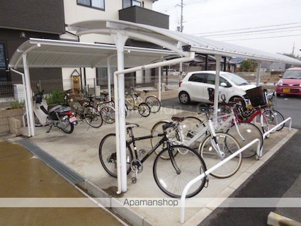 アルバ[2LDK/61.52m2]のエントランス