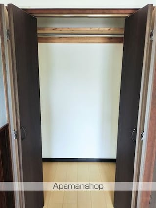 プチメゾン若里[1K/24.96m2]の収納