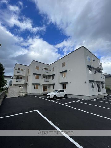 タウンハウス山鼻の外観写真