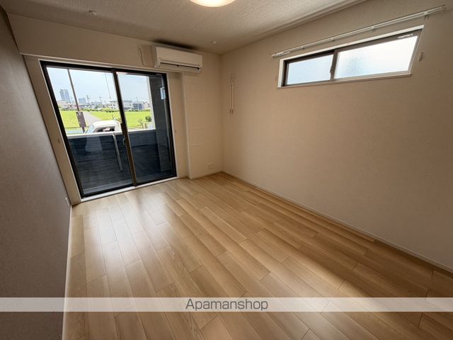 ラフレシール ウエストの内装写真