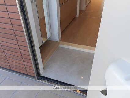 モレーン[1K/26.72m2]の玄関