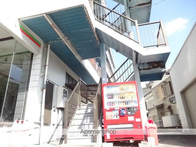 アサモマンションの玄関写真