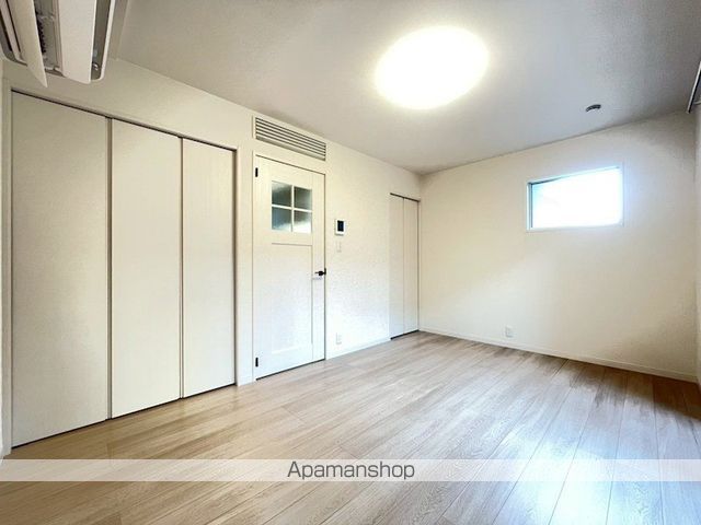 エリソンの内装写真